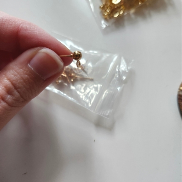 HUGE Jewelry making bundle! - Picture 3 of 16